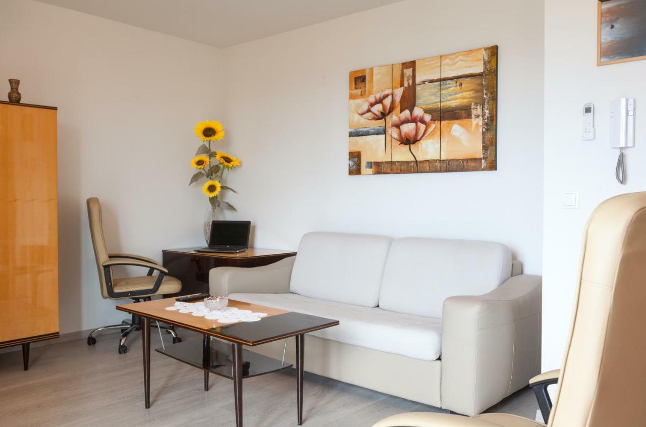 Apartments Turtle Gardens Makarska Extérieur photo