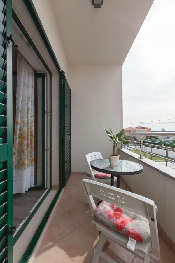 Apartments Turtle Gardens Makarska Extérieur photo